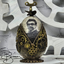Load image into Gallery viewer, SALE BELINDA BASSON -KIT-STEAMPUNK EGG