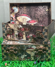 Load image into Gallery viewer, SALE KERENSA GUNCZY- KIT- MIXED MEDIA SUITCASE