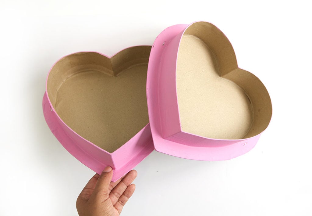 PAPER MACHE HEART CHOCOLATE BOX  2871-70