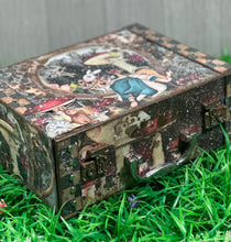 Load image into Gallery viewer, QUEENSLAND KERENSA GUNCZY SATURDAY 31ST AUGUST 2024 9.00AM MIXED MEDIA SUITCASE
