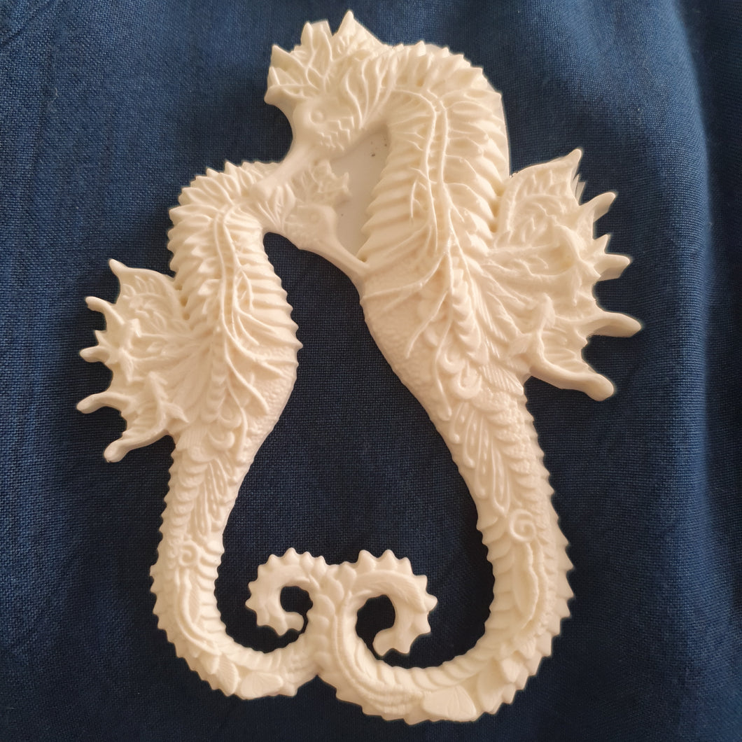 #12 RESIN PIECE- Seahorses 1pc