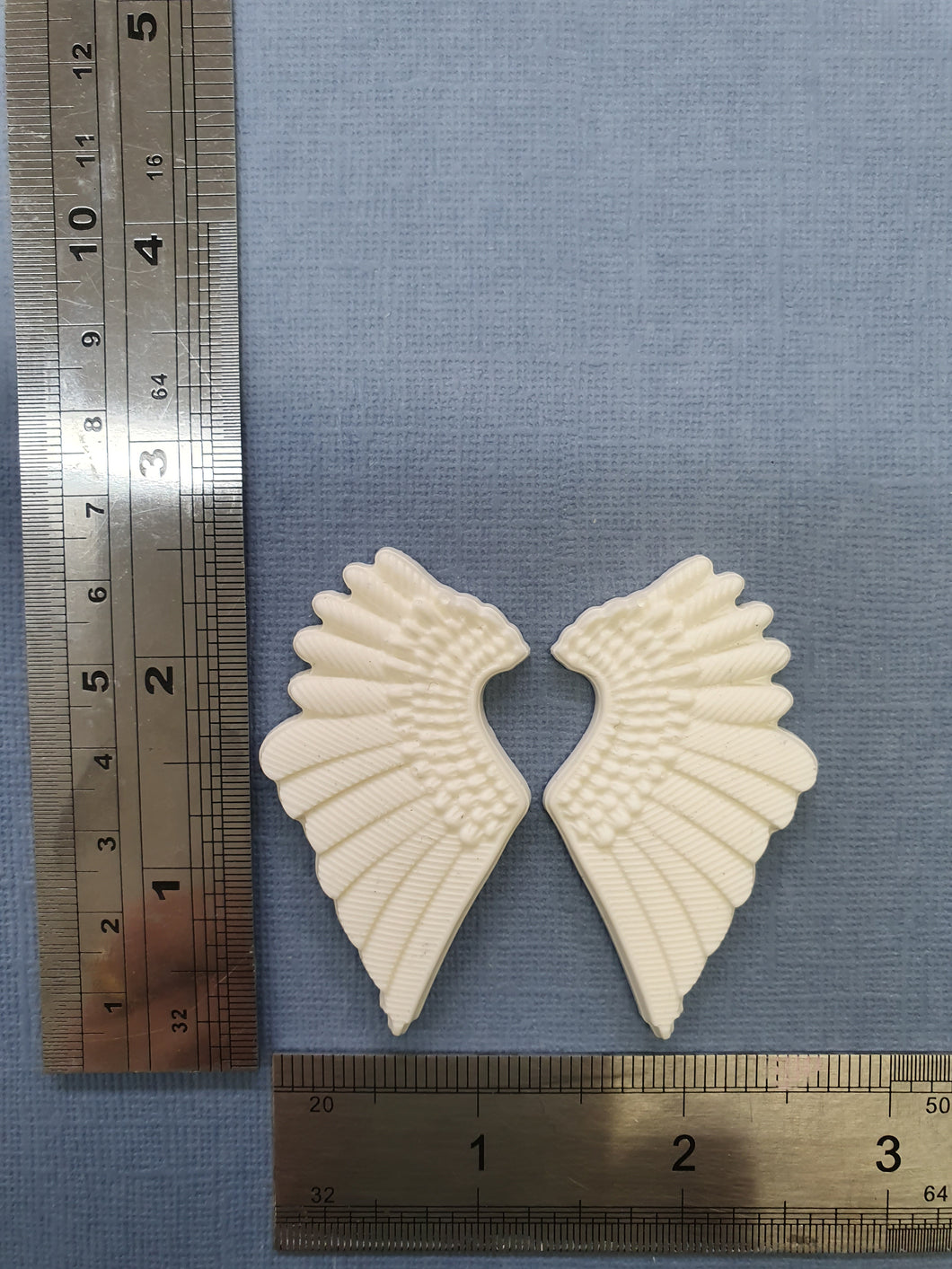 #42 RESIN FORMS - Angel Wings Small 2pc